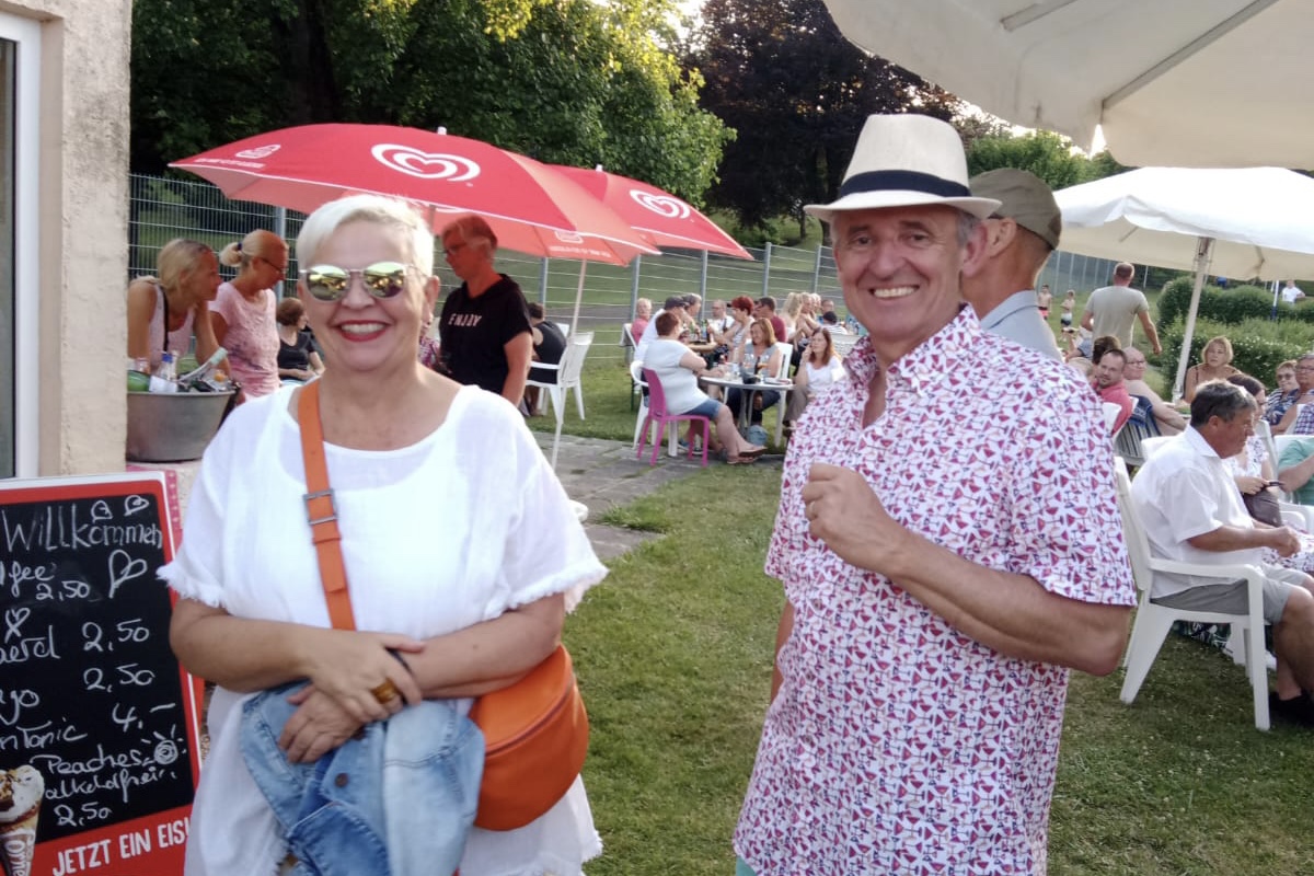 ce0337f1-aa2e-42d9-9d8c-a1069a692d62