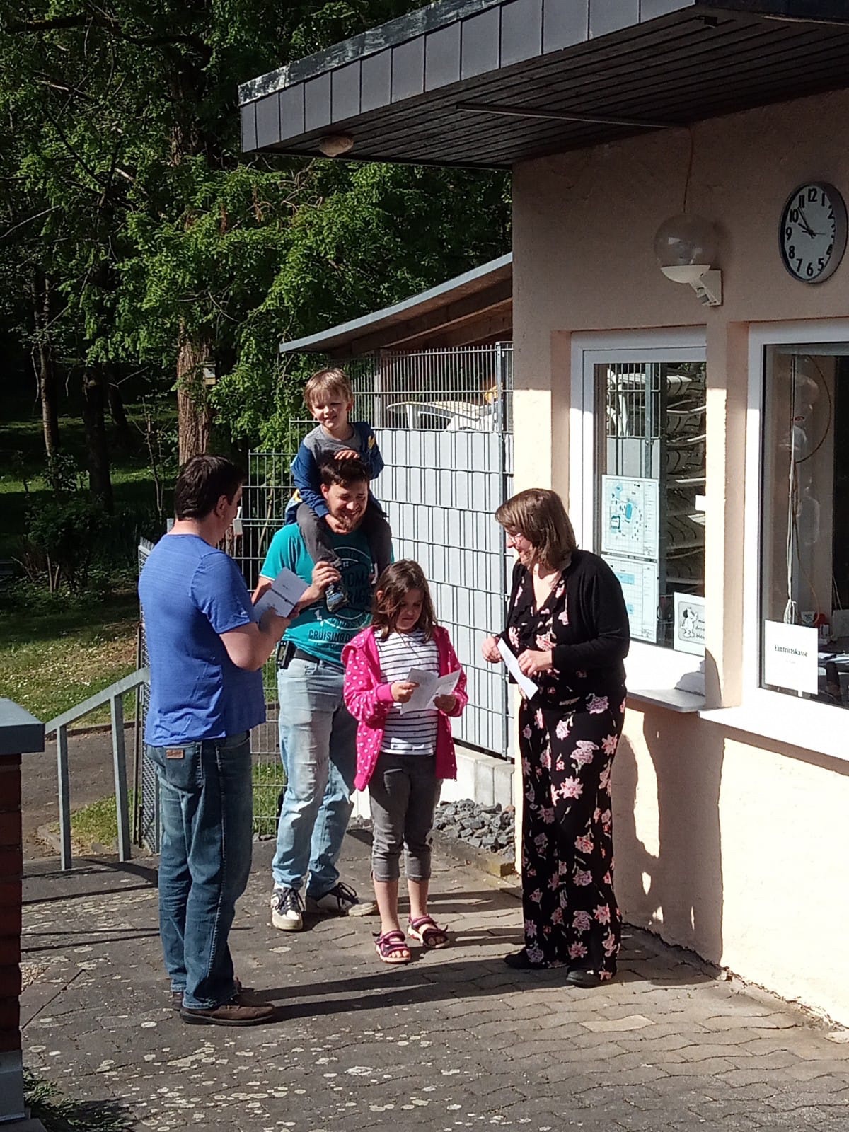 01-ded916b7-6444-4308-8210-5b343d242974